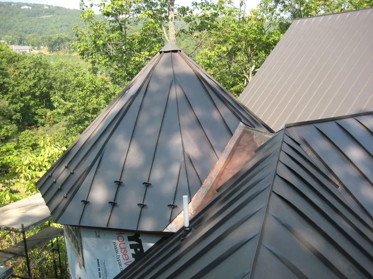 Professional Shingle Replacement & Repair by Craftsman Roofing in Financial District